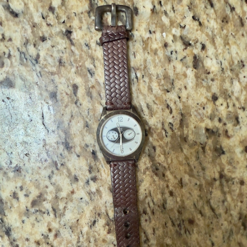 Uno de 50 Handcrafted Brown Embossed Leather Silver "One Minute" Wrist Watch